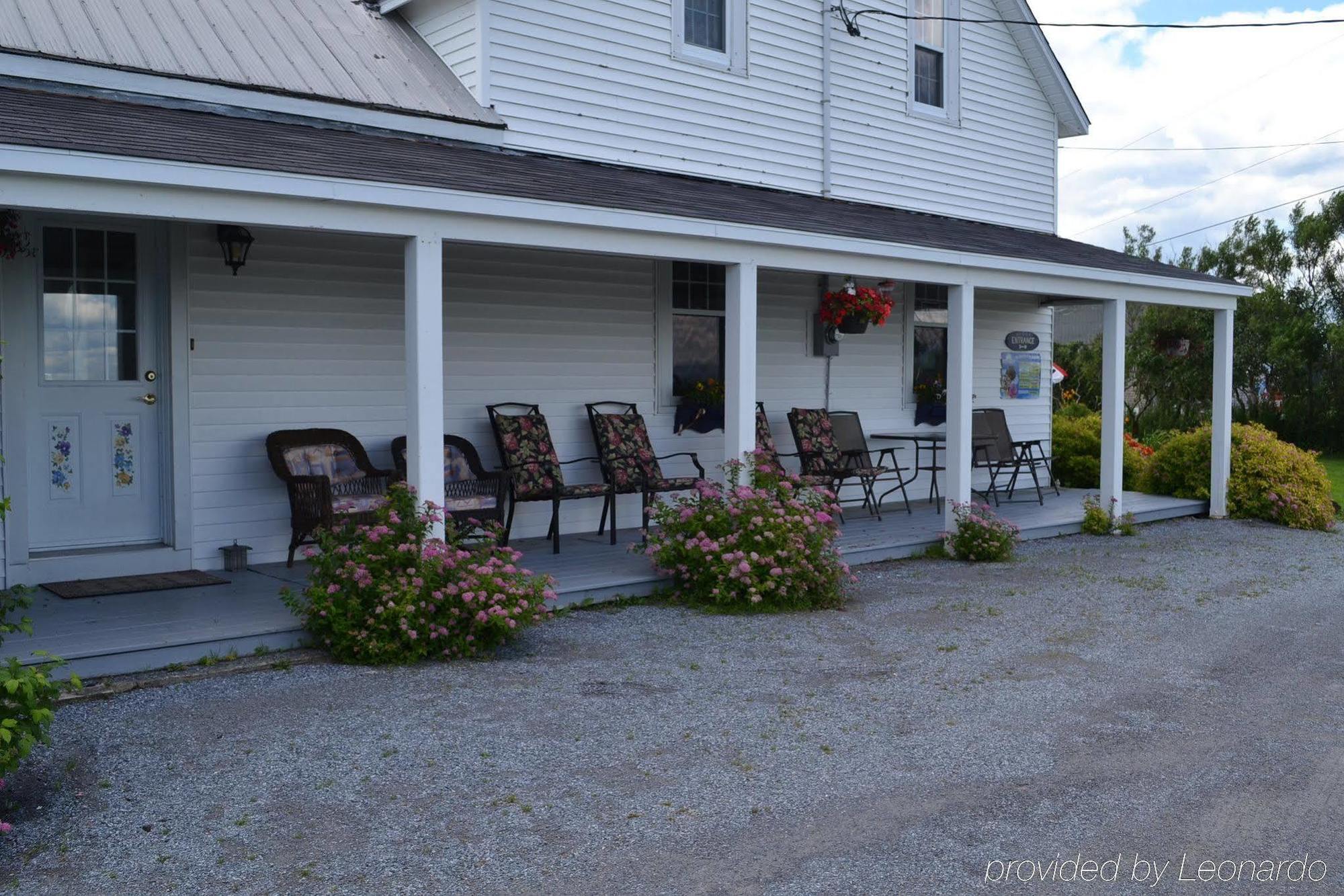 Moore'S Specialties Fundy Bay House Rental Gardner Creek Екстер'єр фото