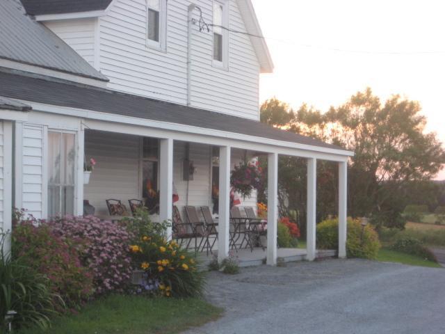Moore'S Specialties Fundy Bay House Rental Gardner Creek Екстер'єр фото